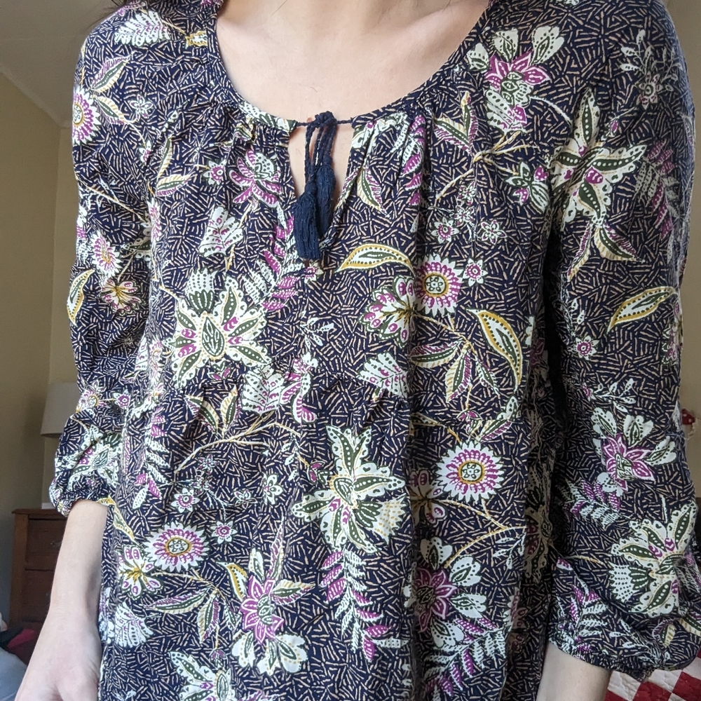 Old navy blouse